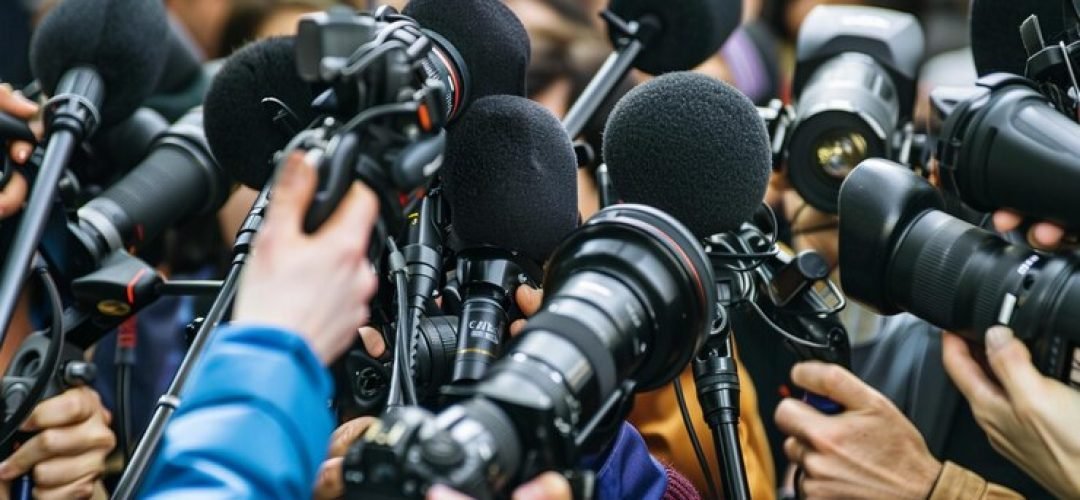 analizar-papel-asociaciones-periodisticas-ai-sup-generativa_1198270-115348